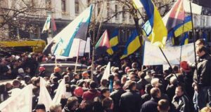 Шахтарі в Києві: натовп прорвав міліцейський кордон перед Адміністрацією Президента Шахтарі в Києві: натовп прорвав міліцейський кордон перед Адміністрацією Президента