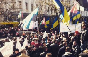 Шахтарі в Києві: натовп прорвав міліцейський кордон перед Адміністрацією Президента Шахтарі в Києві: натовп прорвав міліцейський кордон перед Адміністрацією Президента