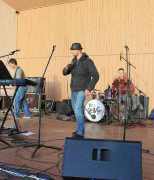 ailru6vi89m-768x512-1 Допоможемо "Цвяху" пройти відбір на "Рок-булаву"!