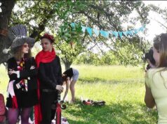 «Аліса в країні чудес» – фотодень у Нововолинську «Аліса в країні чудес» - фотодень у Нововолинську