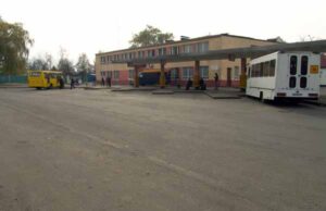 «Мені їх що – у задницю тепер цілувати?» – водій автобуса про солдатів «Мені їх що - у задницю тепер цілувати?» – водій автобуса про солдатів