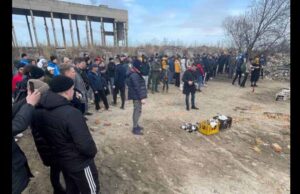 Нововолинцям провели інструктаж, як робити коктейлі для ворога та як використовувати Нововолинцям провели інструктаж