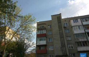 У Нововолинську хлопець намагався кинутися з п`ятиповерхівки У Нововолинську хлопець намагався кинутися з п`ятиповерхівки