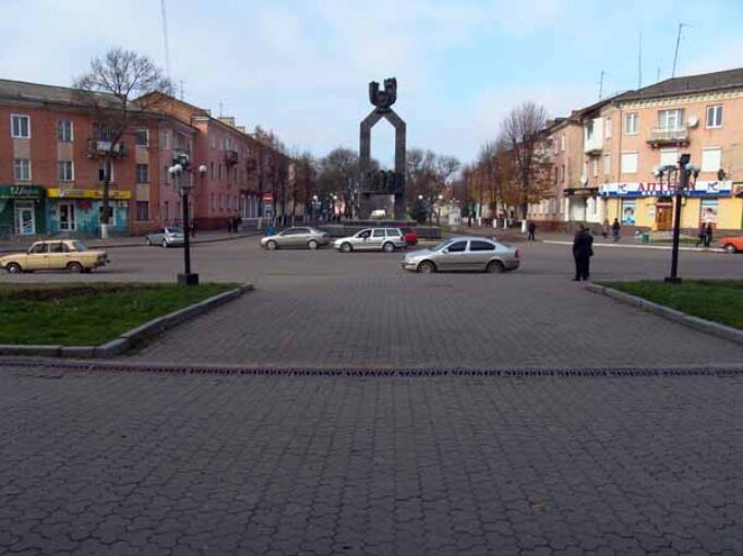 Нововолинськ готується до відзначення державних свят та Дня міста Нововолинськ готується до відзначення державних свят та Дня міста