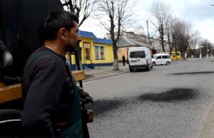 У Нововолинську відкрито «сезон ямкового ремонту» автошляхів! У Нововолинську відкрито «сезон ямкового ремонту» автошляхів!
