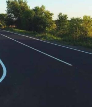 На автодорозі з Нововолинська до Львова нанесли розмітку. ФОТО