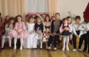 Свято для матусь у ЗОШ№4 від учнів третіх класів Свято для матусь у ЗОШ№4 від учнів третіх класів