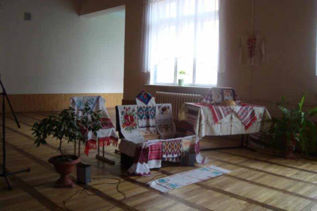 Родинне свято 4 класу у ЗОШ №4 Родинне свято 4 класу у ЗОШ №4