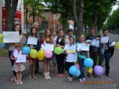 Активісти напекли пирогів для нововолинських солдатів Активісти напекли пирогів для нововолинських солдатів