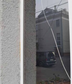 У Нововолинську вандали обстріляли вікна РАЦСу
