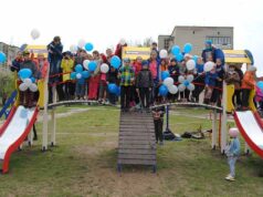 У Нововолинську Кроноспан UA відкрив дитячий майданчик У Нововолинську Кроноспан UA відкрив дитячий майданчик