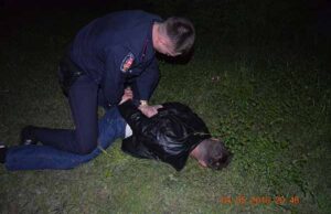 Затримано неадекватного водія мінівена (відео) Затримано неадекватного водія мінівена (відео)