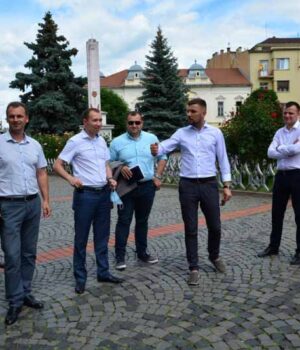 "Тут усе прекрасно"