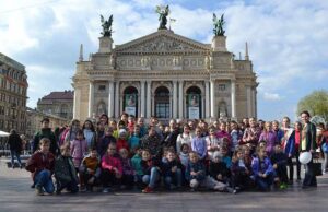 Нововолинці відвідали фестиваль мистецтв у Львові «Зірковий грамофон талантів» Нововолинці відвідали фестиваль мистецтв у Львові «Зірковий грамофон талантів»