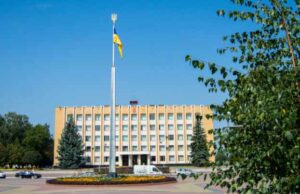 Через безлад у лікарні в Нововолинську скликають позачергову сесію міськради Через безлад у лікарні в Нововолинську скликають позачергову сесію міськради