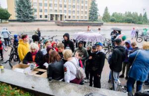 Святкування Дня Незалежності у місті почалося з велопробігу у вишиванках Святкування Дня Незалежності у місті почалося з велопробігу у вишиванках