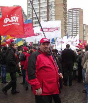 (Фото) Нововолинський УДАР підтримав акцію протесту під стінами ЦВК.