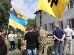 Пікет прокуратури: активісти вимагали відставки прокурора Пікет прокуратури: активісти вимагали відставки прокурора