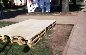 Батут на Бульварі (до публікації «Надалі хоч потоп, головне – набити собі кишені») Батут на Бульварі (до публікації «Надалі хоч потоп