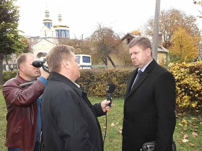 Фініш судового процесу: фанфари, арфи і сурми з цимбалами Фініш судового процесу: фанфари