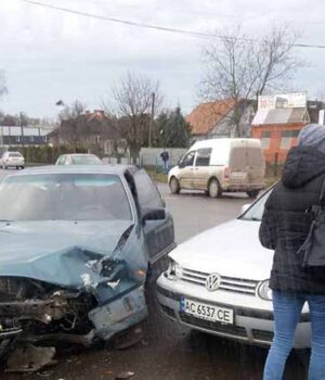 На перехресті вул. Шахтарської та об'їздної Новововлинська — ДТП