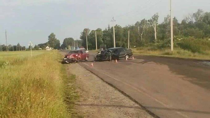 ДТП між Устилугом та Володимиром: дівчина насмерть, хлопець у «важкому» ДТП між Устилугом та Володимиром: дівчина насмерть