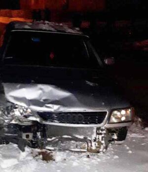 Поламані знаки та побиті авто