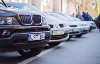 МВС пропонує ускладнити ввіз авто з-за кордону МВС пропонує ускладнити ввіз авто з-за кордону