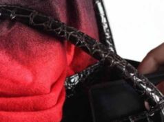 Злодій з 2-річною дитиною обікрав мешканців Нововолинська в маршрутці Злодій з 2-річною дитиною обікрав мешканців Нововолинська в маршрутці