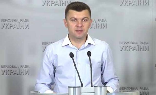 Ігор Гузь вимагає від Демчишина затвердити список «броньованих» професій шахтарів-призовників Ігор Гузь вимагає від Демчишина затвердити список «броньованих» професій шахтарів-призовників