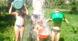Волонтер кинув виклик мерові Сапожнікову в #IceBucketChallenge Волонтер кинув виклик мерові Сапожнікову в #IceBucketChallenge