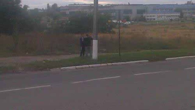 Торгівля у Будинку Школяра. Погрози та незаконна розклейка реклами по місту. Торгівля у Будинку Школяра. Погрози та незаконна розклейка реклами по місту.