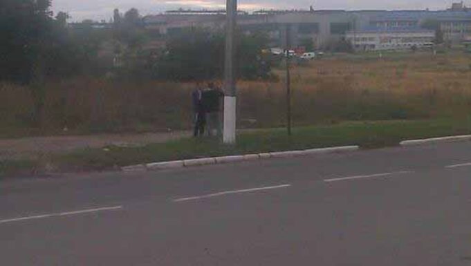 Торгівля у Будинку Школяра. Погрози та незаконна розклейка реклами по місту. Торгівля у Будинку Школяра. Погрози та незаконна розклейка реклами по місту.