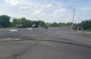 Жахлива аварія біля ринку! Загинув водій мотоциклу Жахлива аварія біля ринку! Загинув водій мотоциклу