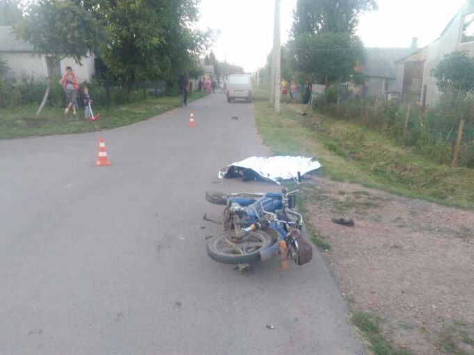 ДТП у Благодатному: загинув водій мопеда ДТП у Благодатному: загинув водій мопеда