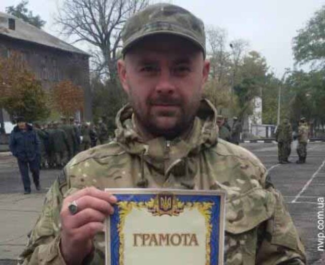 У Нововолинську попрощались з бійцем “Азову” Василем Касьяном У Нововолинську попрощались з бійцем “Азову” Василем Касьяном