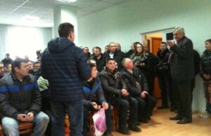 Гірники «Бужанської» звільнили генерала ДП «Волиньвугілля» Богдана та вимагають зароблені гроші Гірники «Бужанської» звільнили генерала ДП «Волиньвугілля» Богдана та вимагають зароблені гроші