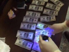 СБУ затримала на хабарі одного з керівників Луцького міськвідділу поліції (відео) СБУ затримала на хабарі одного з керівників Луцького міськвідділу поліції (відео)