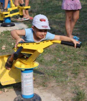 img_1446 У Благодатному відкрили майданчик з вуличними тренажерами