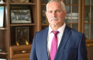 Віктор Сапожніков офіційно визнав поразку Віктор Сапожніков офіційно визнав поразку