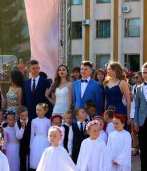 Прощавай школо: свято Випускного-2019 (ФОТО/ВІДЕОРЕПОРТАЖ)