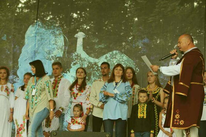 В рамках фестивалю «Княжий» відбувся показ одягу в сучасному етно-стилі (ФОТО/ВІДЕО) В рамках фестивалю «Княжий» відбувся показ одягу в сучасному етно-стилі (ФОТО/ВІДЕО)