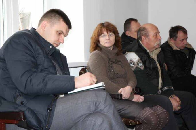 Нововолинські волонтери зустрілися з Ігорем Гузем Нововолинські волонтери зустрілися з Ігорем Гузем