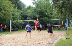 Cвяткування Дня Нововолинська на міському озері: футбол, волейбол (ФОТО/ВІДЕО) Cвяткування Дня Нововолинська на міському озері: футбол