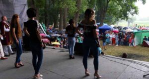 У місті відбувся благодійний ярмарок на підтримку армії (ФОТО, ВІДЕО) У місті відбувся благодійний ярмарок на підтримку армії (ФОТО