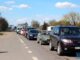 Кілометрові черги та прохання стояти на узбіччі: через блокпости рух на об’їздній Нововолинська ускладнений Кілометрові черги та прохання стояти на узбіччі: через блокпости рух на об'їздній Нововолинська ускладнений