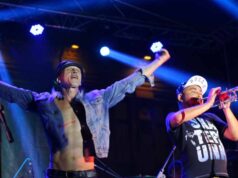 Гурт «Цвях» привітав нововолинців зі Святами (ФОТО/ВІДЕО) Гурт «Цвях» привітав нововолинців зі Святами (ФОТО/ВІДЕО)