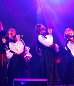 KAZKA привітала місто зі Святами! (ФОТО/ВІДЕО)