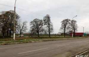 Біля центрального ринку планують збудувати торговий центр Біля центрального ринку планують збудувати торговий центр