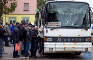 Нововолинські шахтарі виїхали на Ягодин перекривати дорогу Нововолинські шахтарі виїхали на Ягодин перекривати дорогу